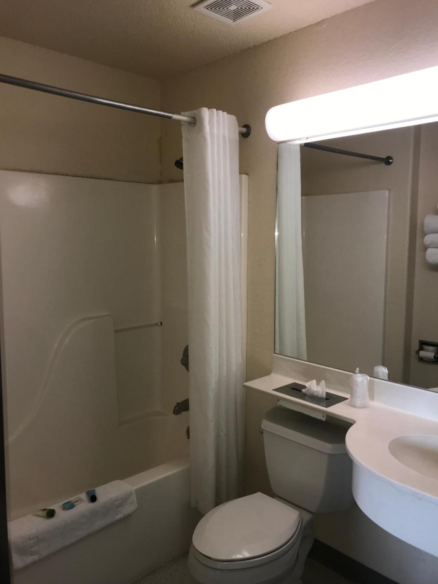 Chadron Inn & Suites מראה חיצוני תמונה