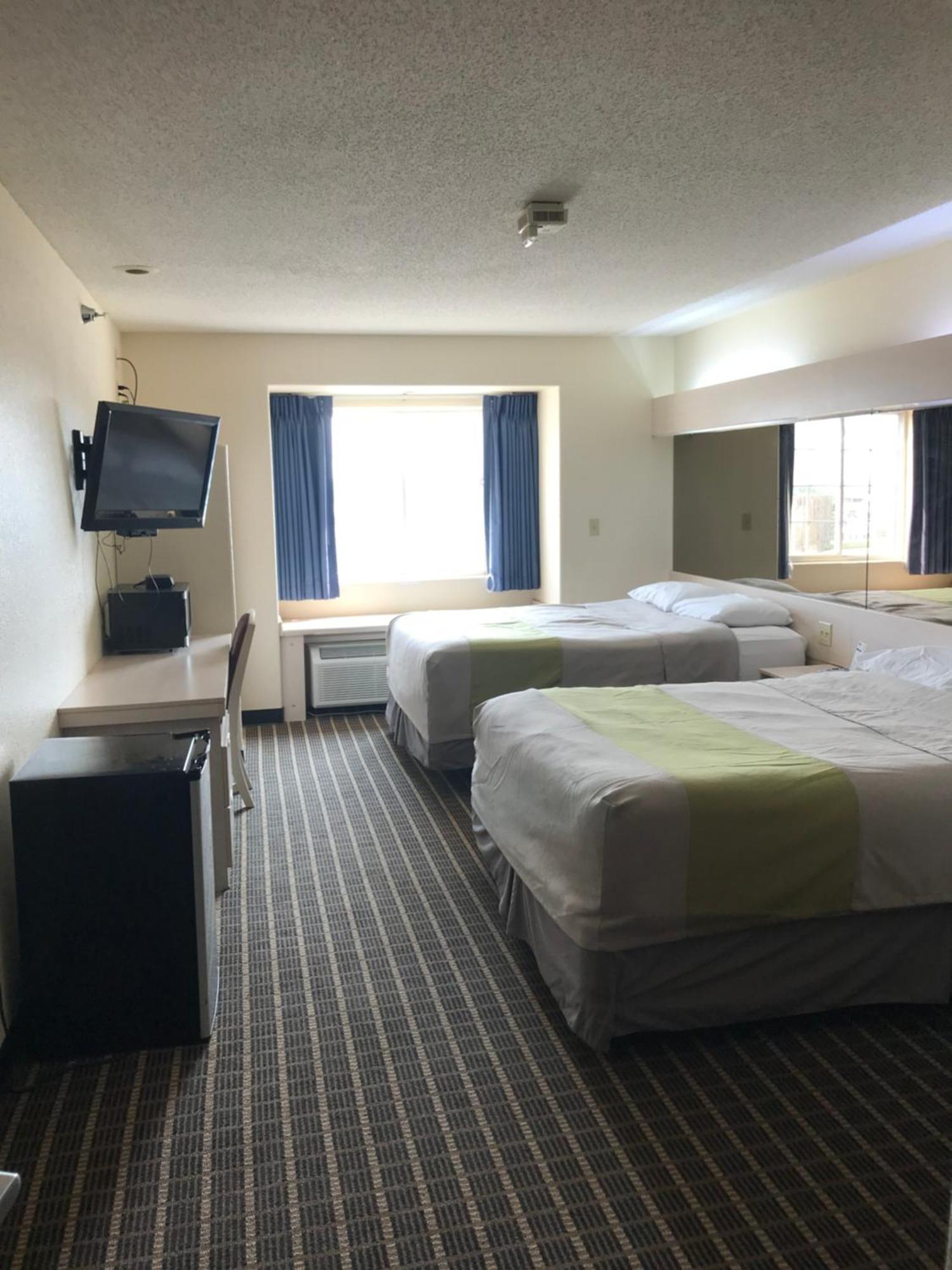 Chadron Inn & Suites מראה חיצוני תמונה