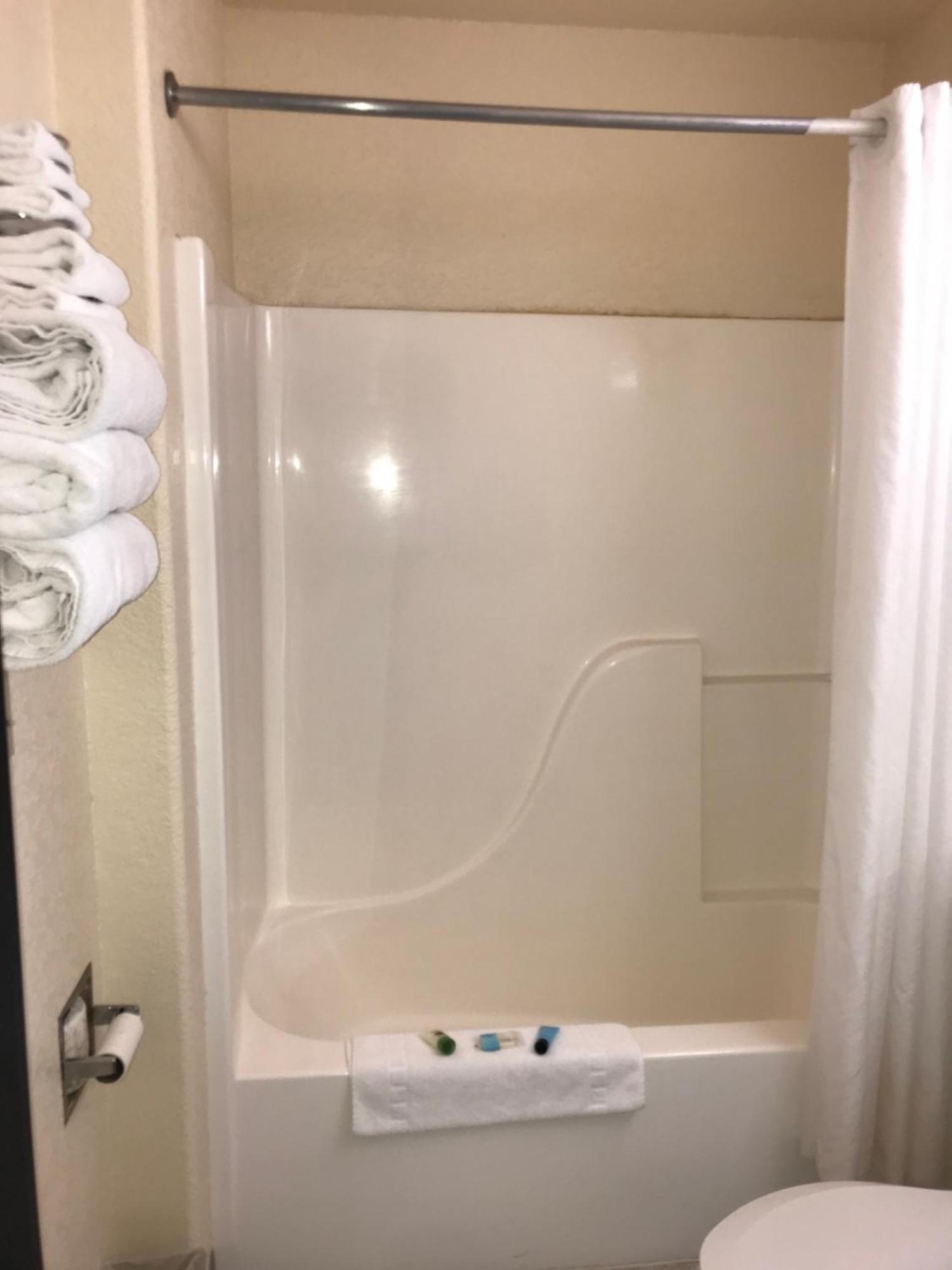 Chadron Inn & Suites מראה חיצוני תמונה